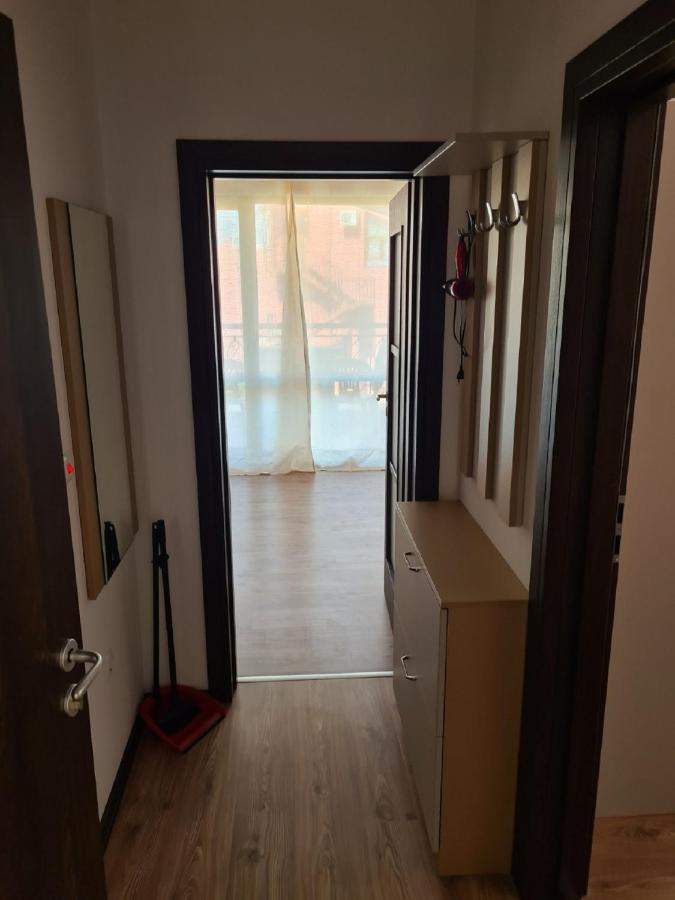 Sea Shore Apartment Sveti Vlas Exterior photo