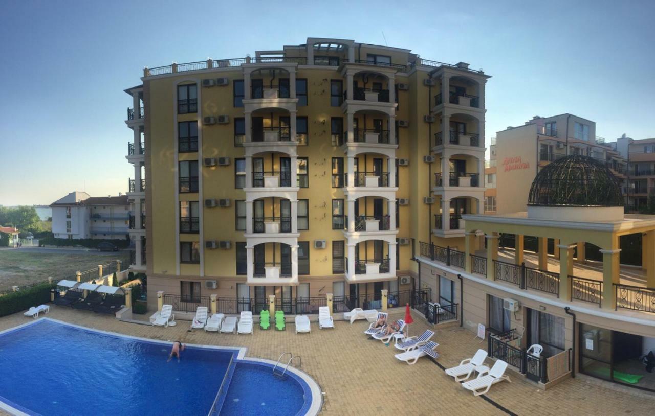 Sea Shore Apartment Sveti Vlas Exterior photo