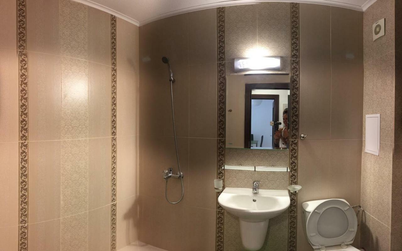 Sea Shore Apartment Sveti Vlas Exterior photo